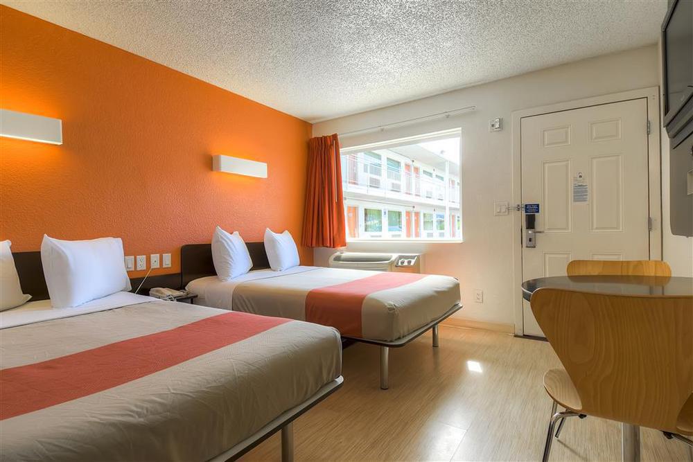 6-las Vegas, Nv - I-15 Stadium Hotel