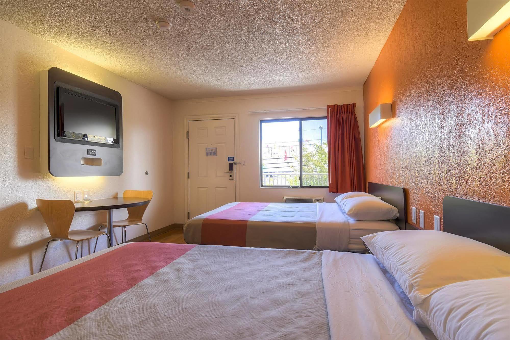 6-las Vegas, Nv - I-15 Stadium Hotel Las Vegas